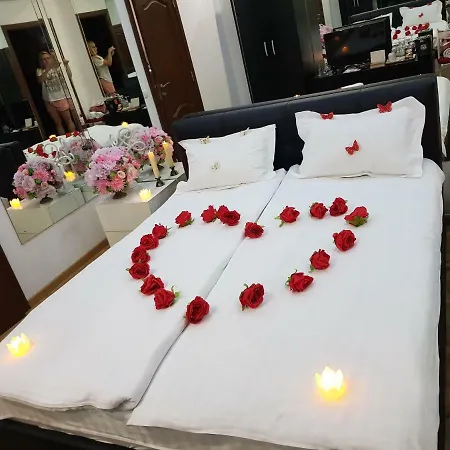 Luxury Arena Nationala 6 *